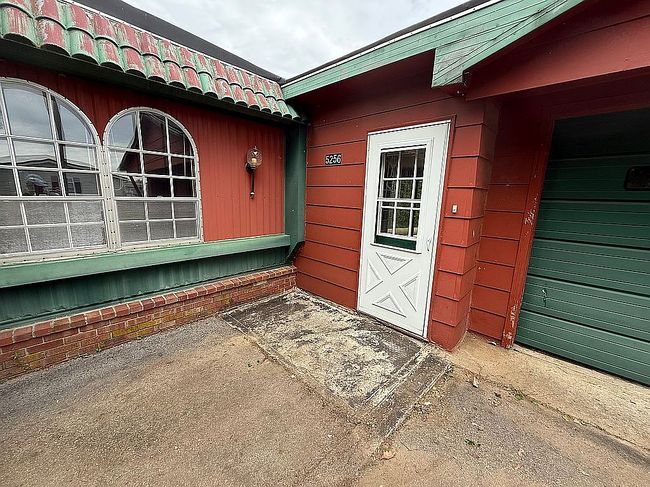 Image of 5256 N High St