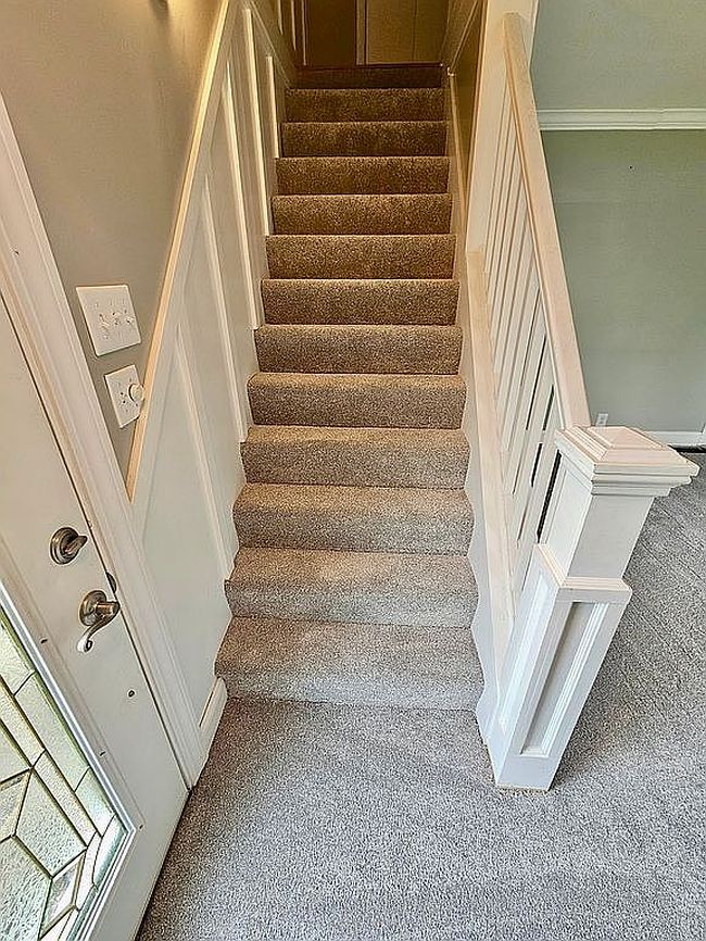 Image of 1624 N Whitcomb Ave