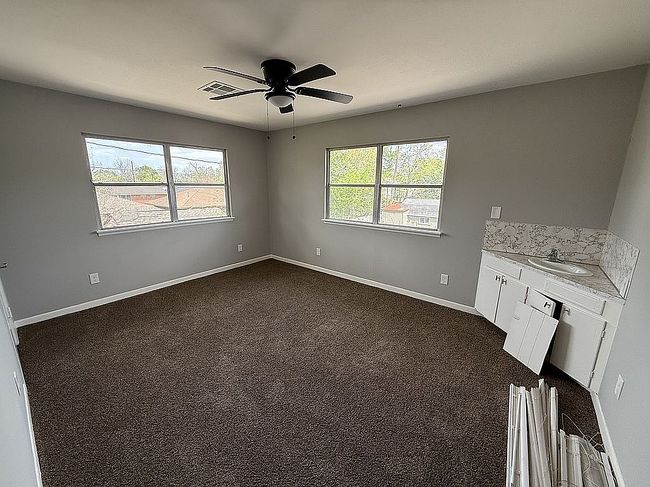 Image of 4614 Libbey Ln