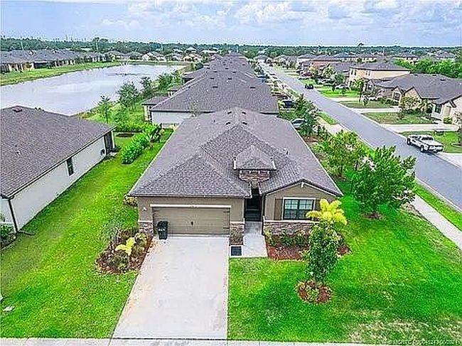 Photo of 6360 Nw Regent St, Port Saint Lucie, FL