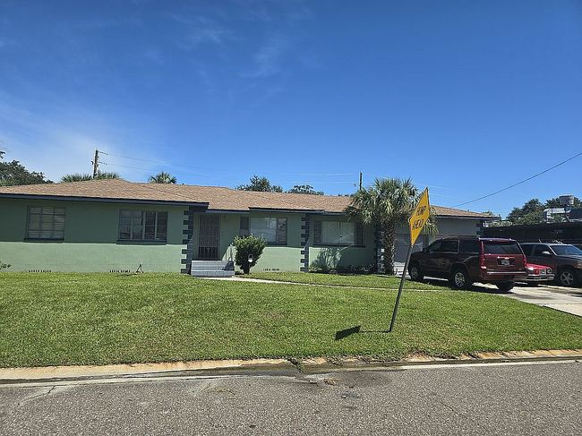 Image of 925 23rd Ave S