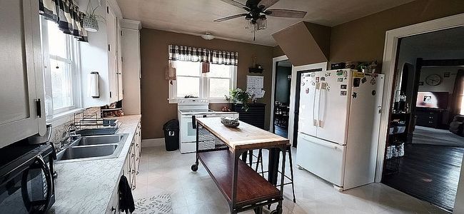 Additional photo 3 of property located at 3620 Willow Rd