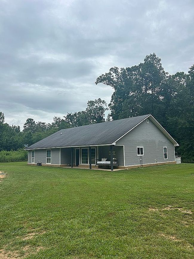Photo of 645 Ashley Road 28