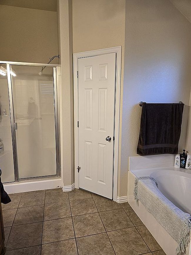 Photo of 2209 Wells Fargo Ct, Bridgeport, TX