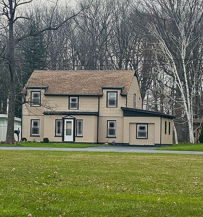 Image of 3241 Parkwood Ln