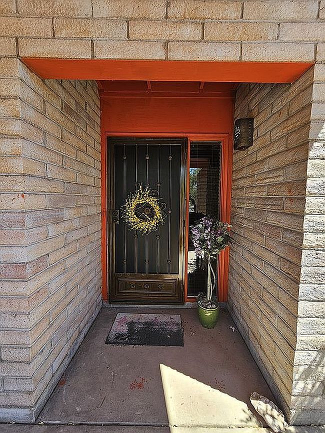 Preview of property located at 4180 N Larrea Ln