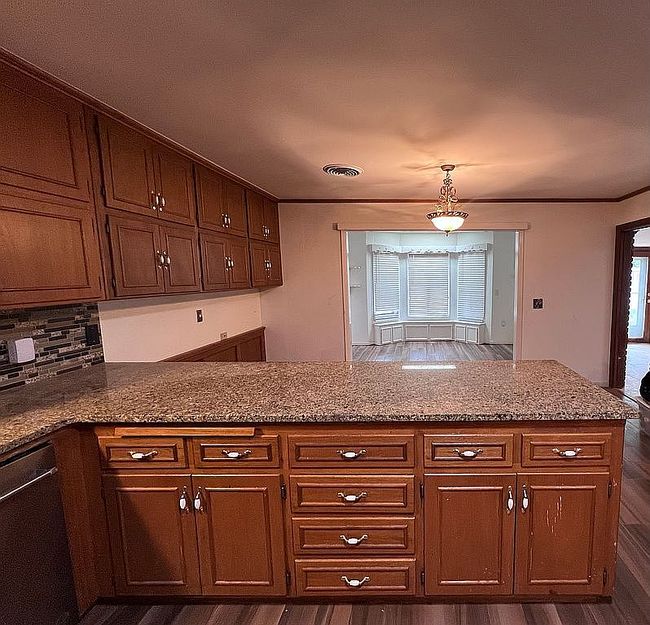 Image of 6201 Adirondack Trl