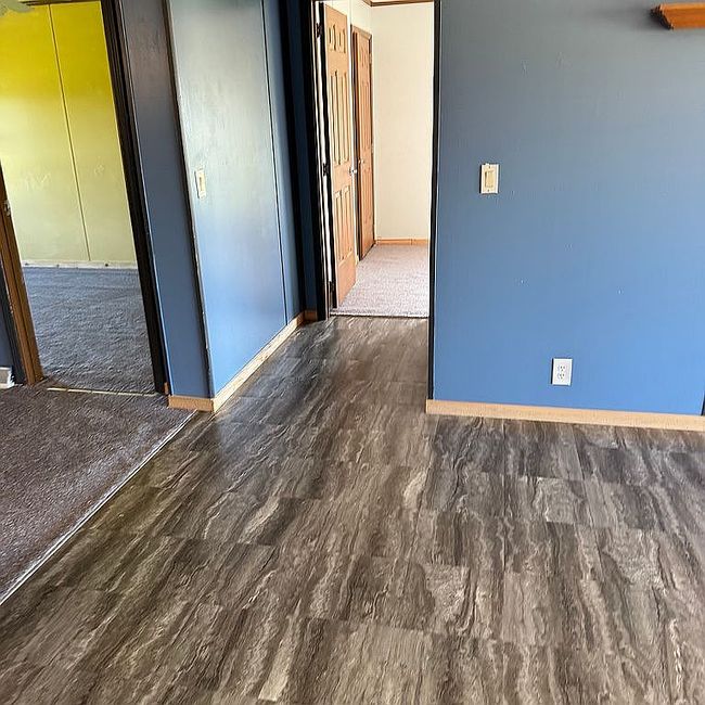 Additional photo 1 of property located at 59610 E 210th Rd