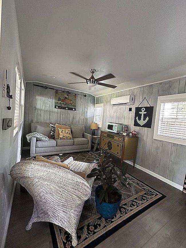 Preview of property located at 4020 Queen St N