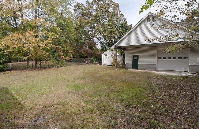 Photo of 115 Hunter Cir, Fayetteville, NC