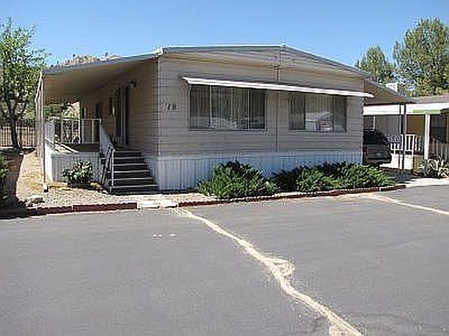 Photo of 2410 Ronita Ln #19, Lake Isabella, CA