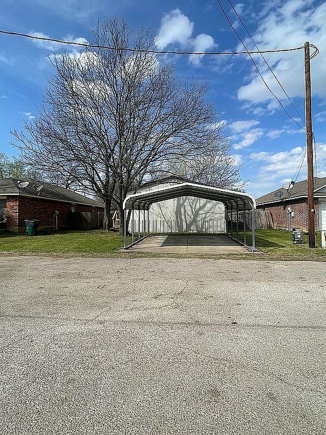 Image of 317 W 6th St