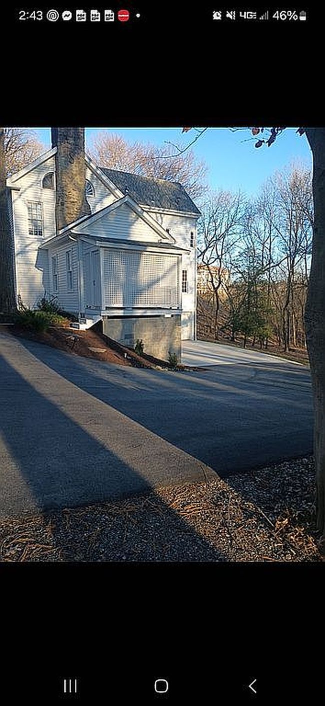 Image of 755 Redstone Rd