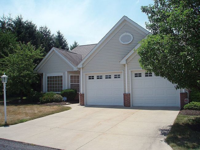 Image of 2804 Hartford Ln