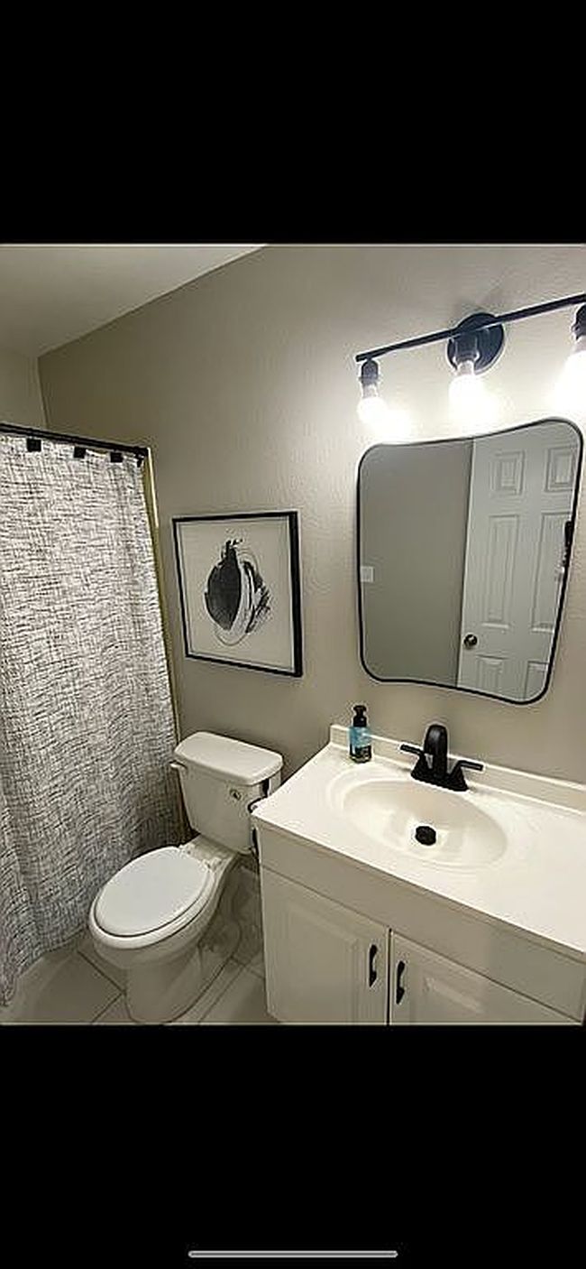 Image of 4001 Briarfield Ln