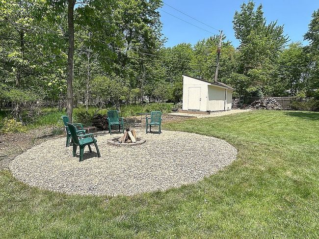 Image of 7936 Twin Oaks Dr