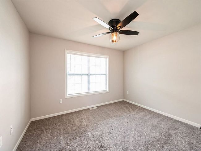 Photo of 7599 Summerset Ave Ne, Cedar Rapids, IA