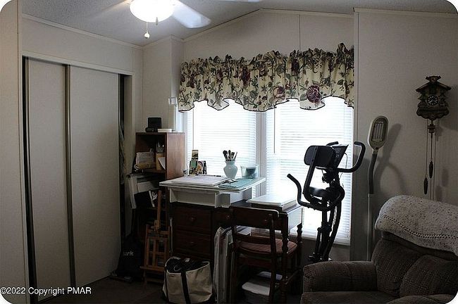 Photo of 205 Robin Ln, East Stroudsburg, PA