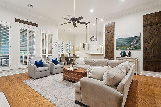 Photo of 325 Sandy Brook Cir, Madisonville, LA