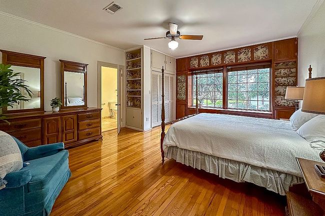 Image of 4455 Louisiana #24