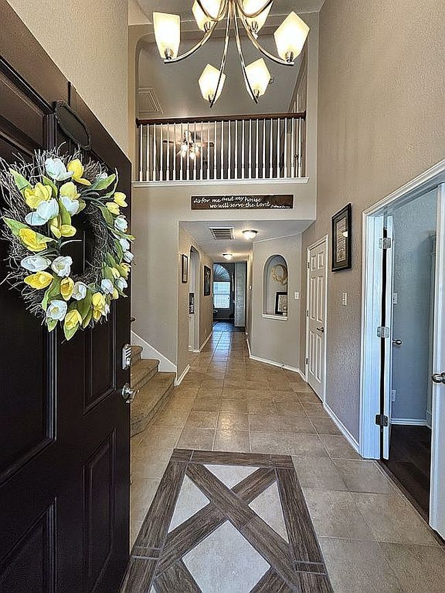 Photo of 716 Hollow Rdg, Schertz, TX