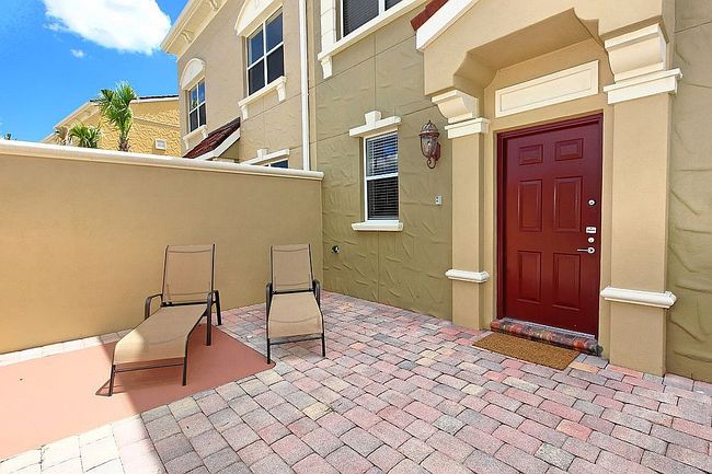 Preview of property located at 2592 Bella Vista Dr