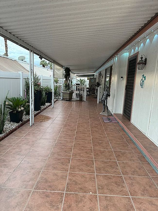Image of 284 Saguaro Dr