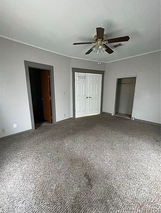 Image of 317 W 12th St