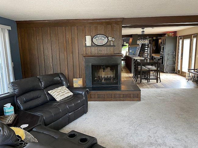 Image of 1219 S Shore Dr