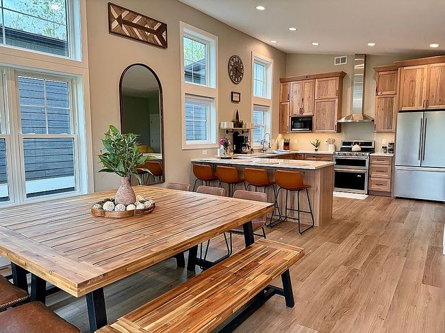 Preview of property located at 8610 Maynard Pl