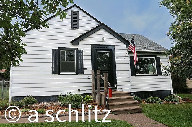 Photo of 4111 Gladstone St, Duluth, MN