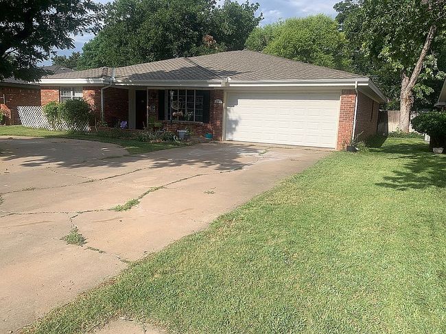 Photo of 3306 Palmetto Trl