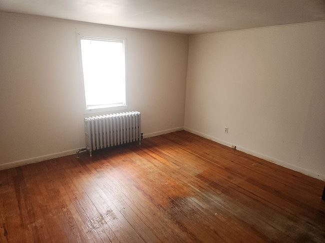 Image of 427 W 18th St