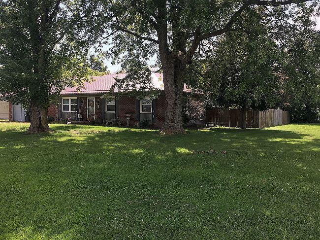 Photo of 4734 S Cloverleaf Dr, Seymour, IN
