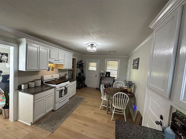 Photo of 210 Wilson St, Raceland, LA