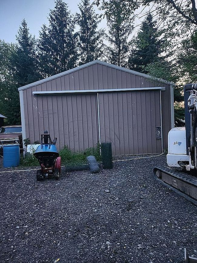 Image of 2880 Braley Rd
