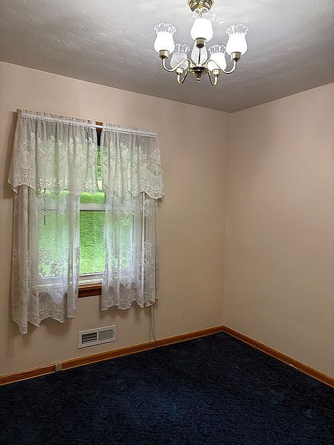 Photo of 2102 Robinhood Dr, Wooster, OH