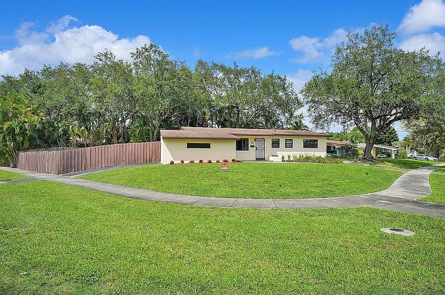 Photo of 7415 Sw 98th Ct, Miami, FL