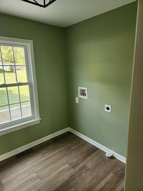 Image of 331 Center St