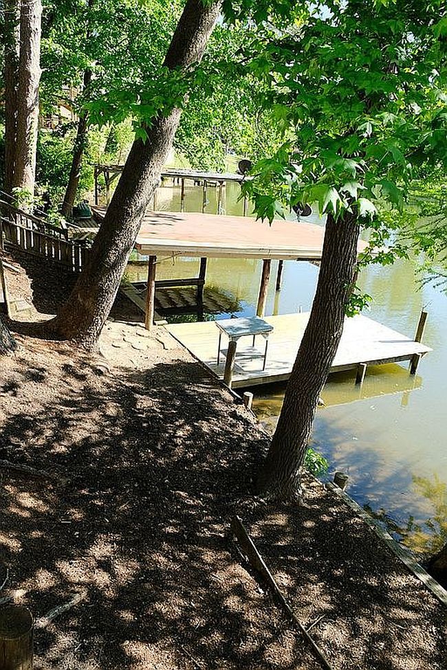 Image of 371 Cadillac Point