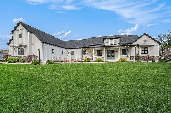 Photo of 30356 Blackhawk Dr, Granger, IN