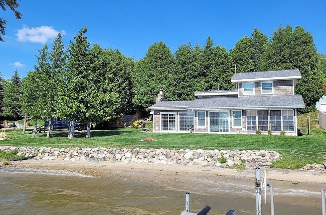 Image of 21261 Bluffs Hwy