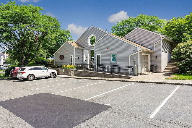 Image of 17 Regency Cir
