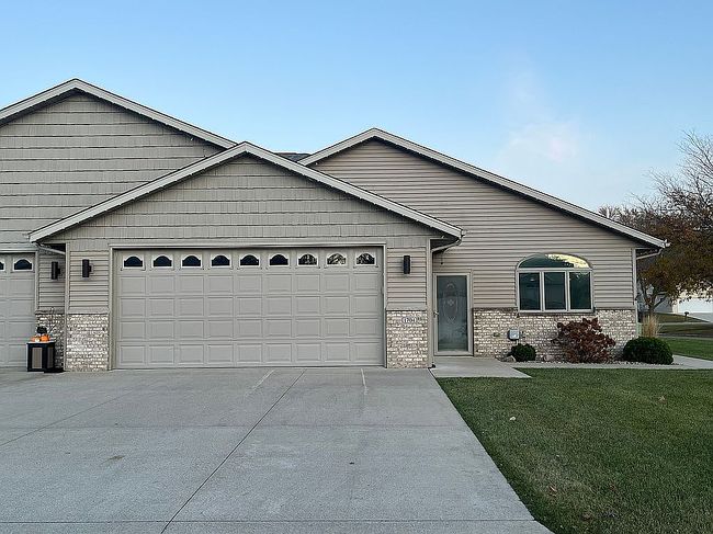Preview of property located at 1704 Hale Dr