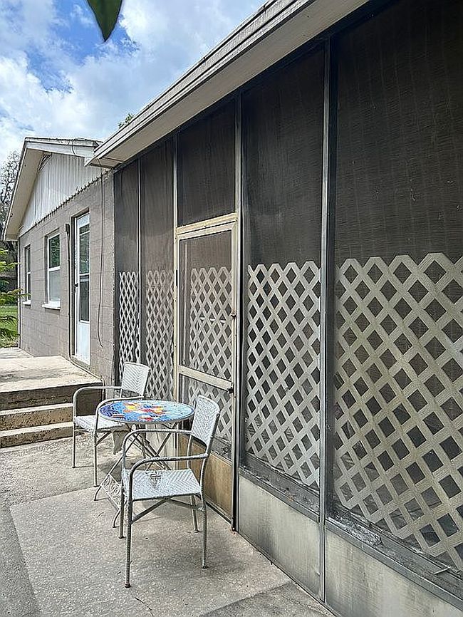 Image of 16657 Kanawha Ln