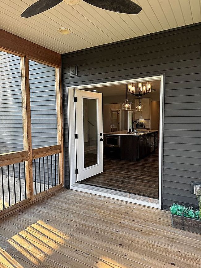 Photo of 1445 Salm Dr, North Liberty, IA