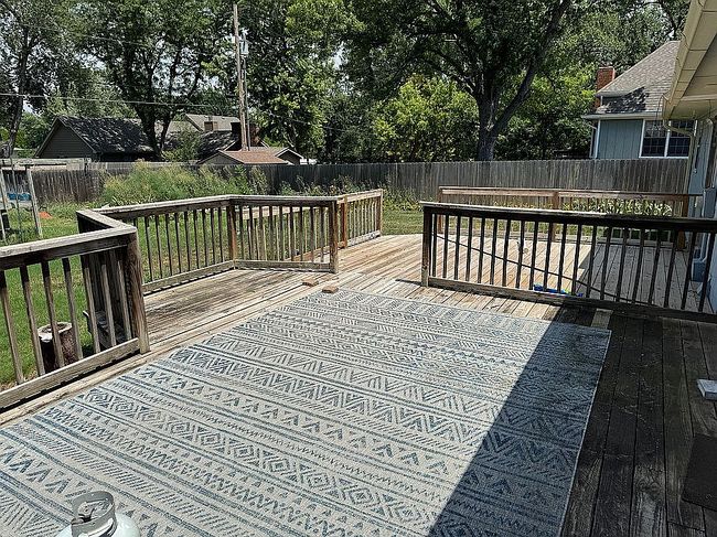 Photo of 2413 Edgehill Rd, Salina, KS