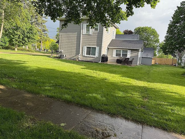 Image of 310 N 3rd St