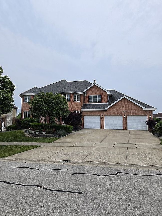 Image of 22450 Autumn Dr