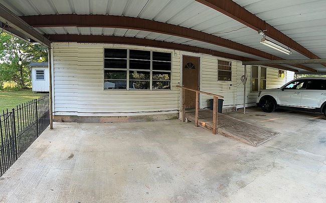 Image of 2520 S State Line Ave